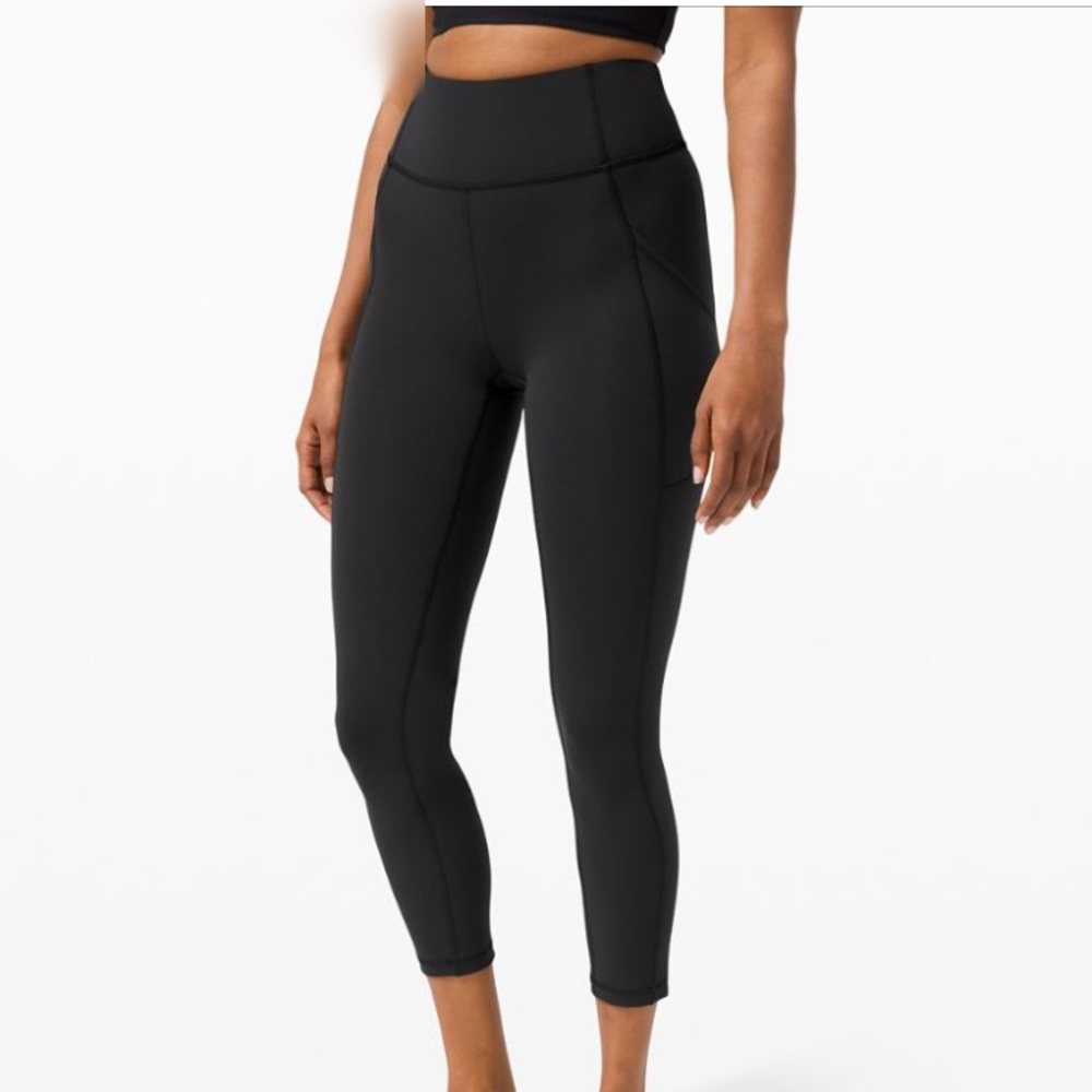 Lululemon Invigorate Crop